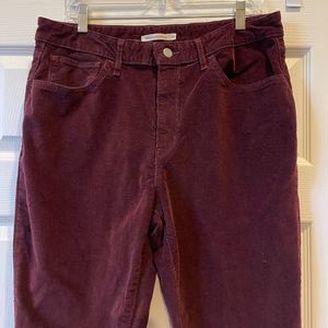 Levi’s 725 High Rise Bootcut Jean